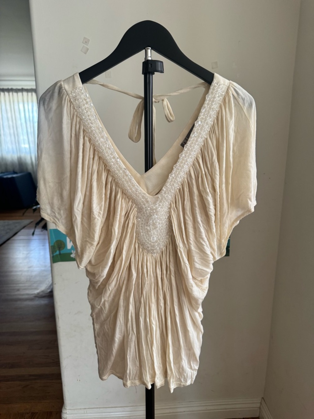 nu by Mark Anthony Cream Beaded V-Neck Top
